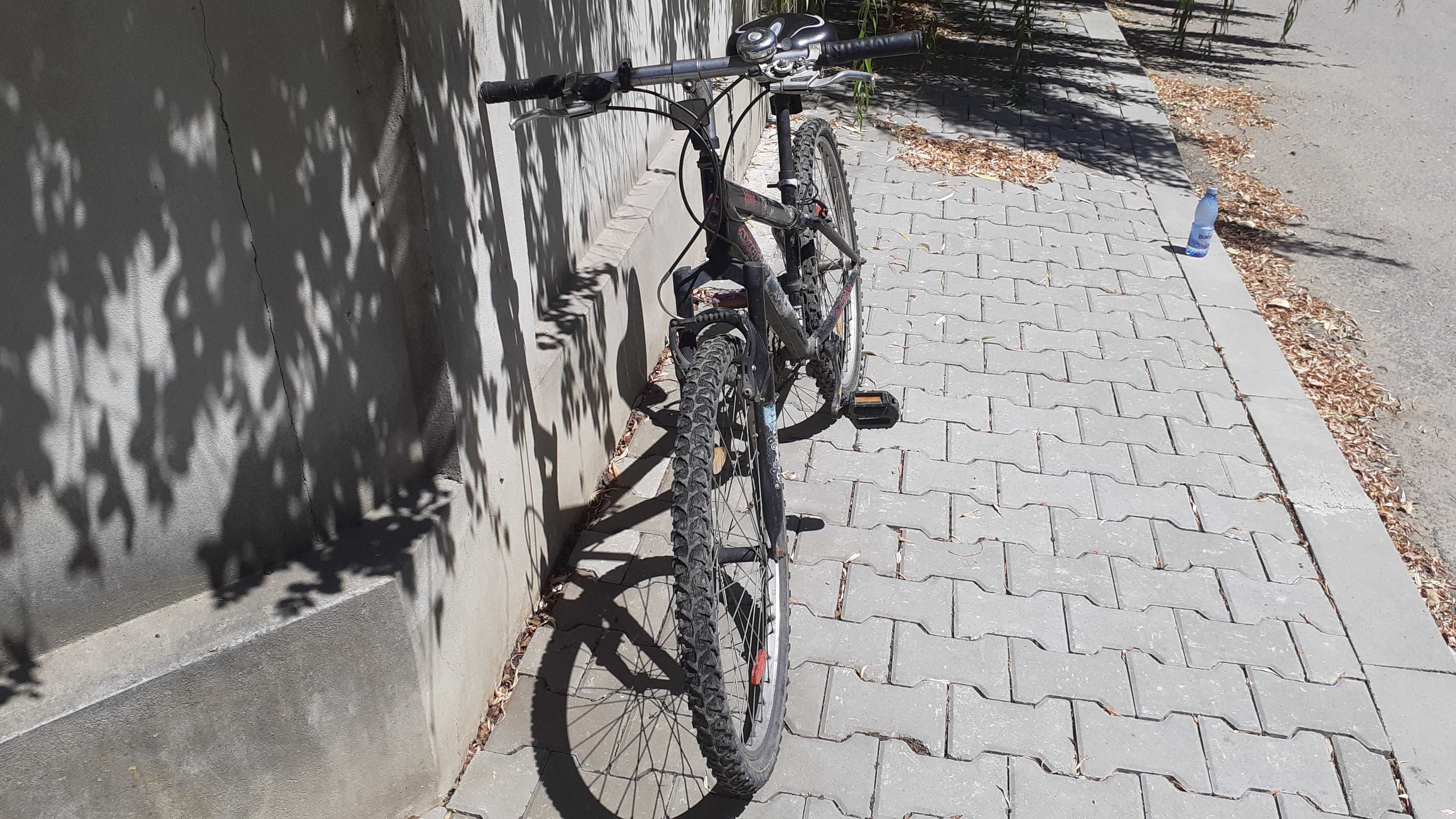 Vând Bicicleta ford bike bmx mtb în stare de bună funcționare