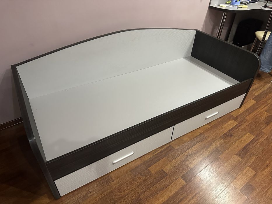 Продам кровать 190х80см срочно торг!