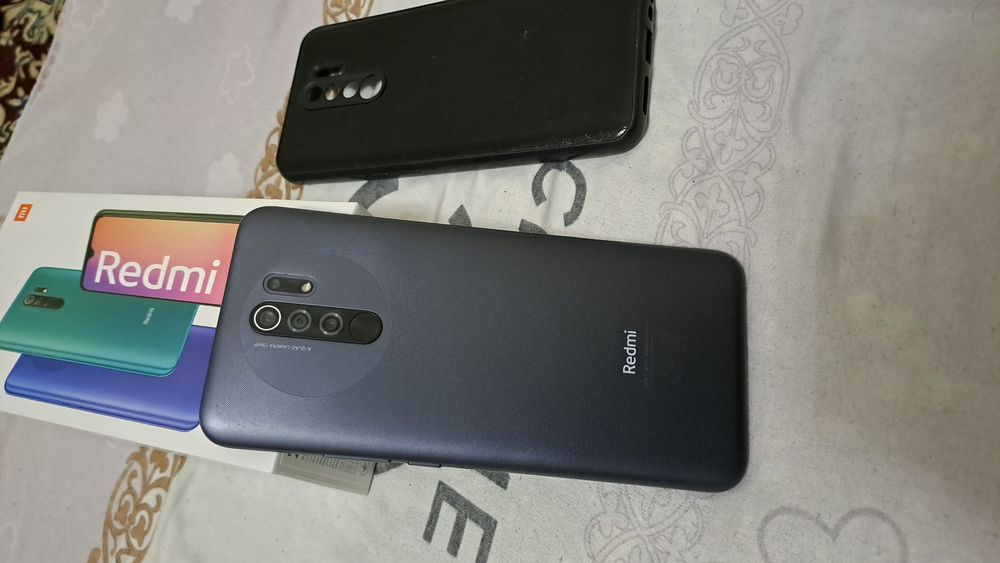 Redmi 9 xujjatlari joyida Xotirasi 4ga 64