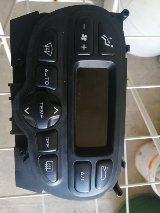 Панел(дисплей) климатроник за Пежо-206(фейслифт)