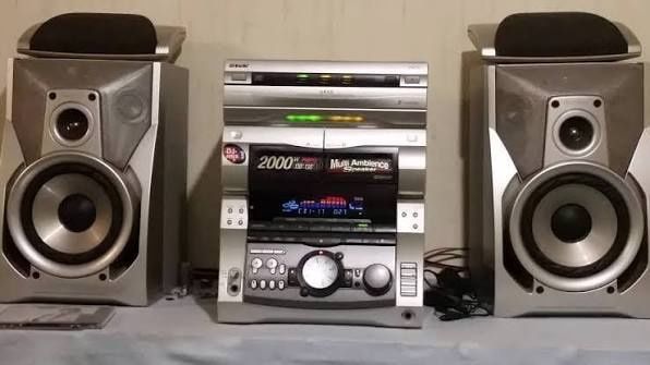 Sony yaponya mahsuloti mhc grx8 hamma joyi ishlaydi ovoz sifati supper