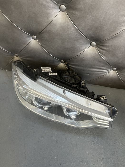 Bmw f32 F33 фар фарове десен