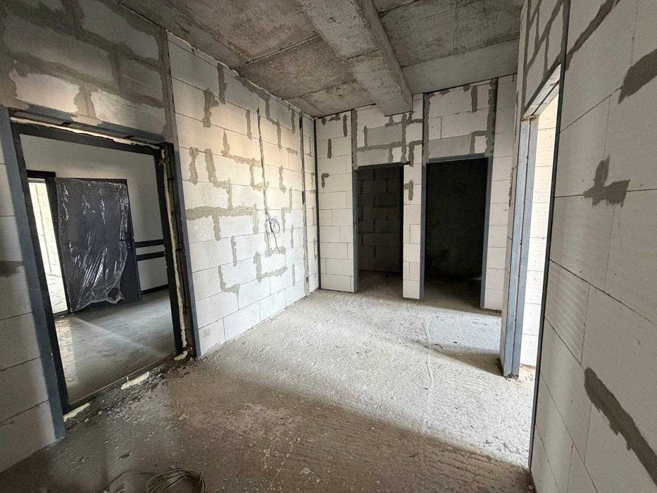 Продаётся 2х комн квартира на 8 этаже Ор-р  Динамо кольцо