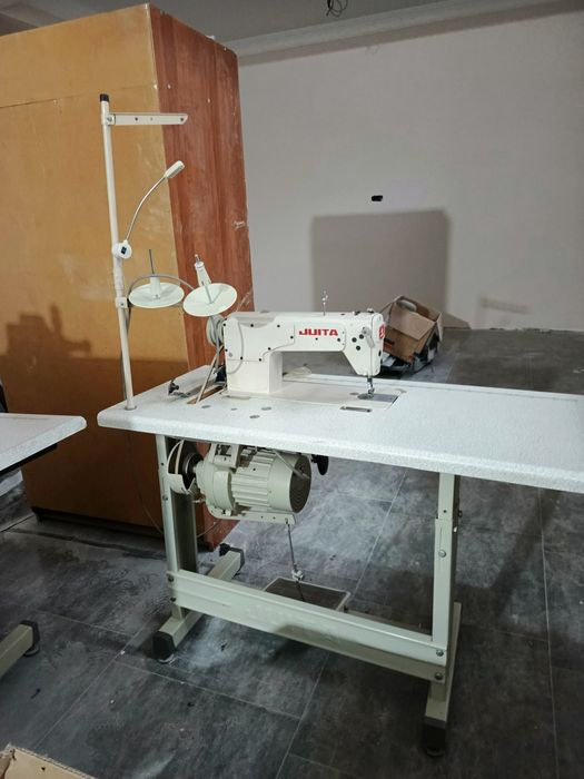 Tikuv mashinasi sotiladi