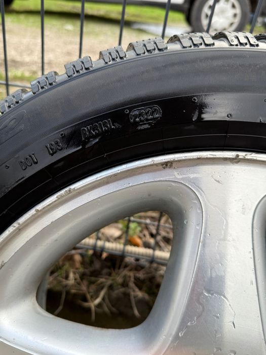 Джанти със зимни гуми PIRELLI dot 22  205/55/16