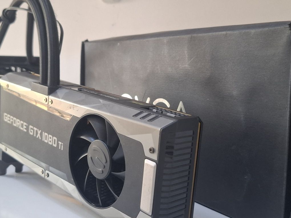 Evga GTX 1080 ti hybrid sc2 на водяном охлаждении