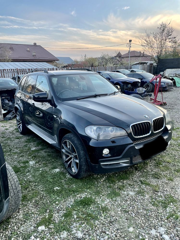 Dezmembrez BMW X5 E70 3.0d