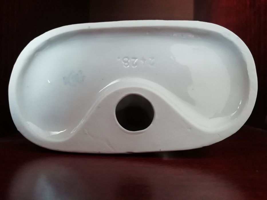 немски, английски и италиански статуетки