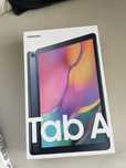 Таблет samsung galaksi tab A и калъф с клавиатура за него