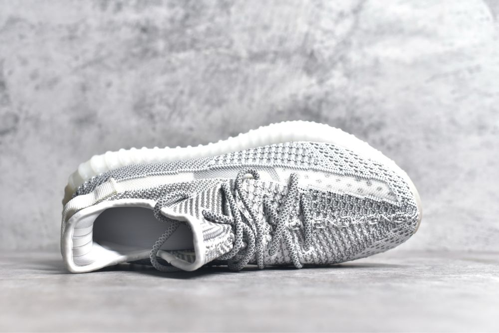 Adidas Yeezy Boost 350 V2