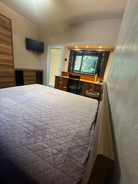 Двустаен апартамент в ж.к. Толстой