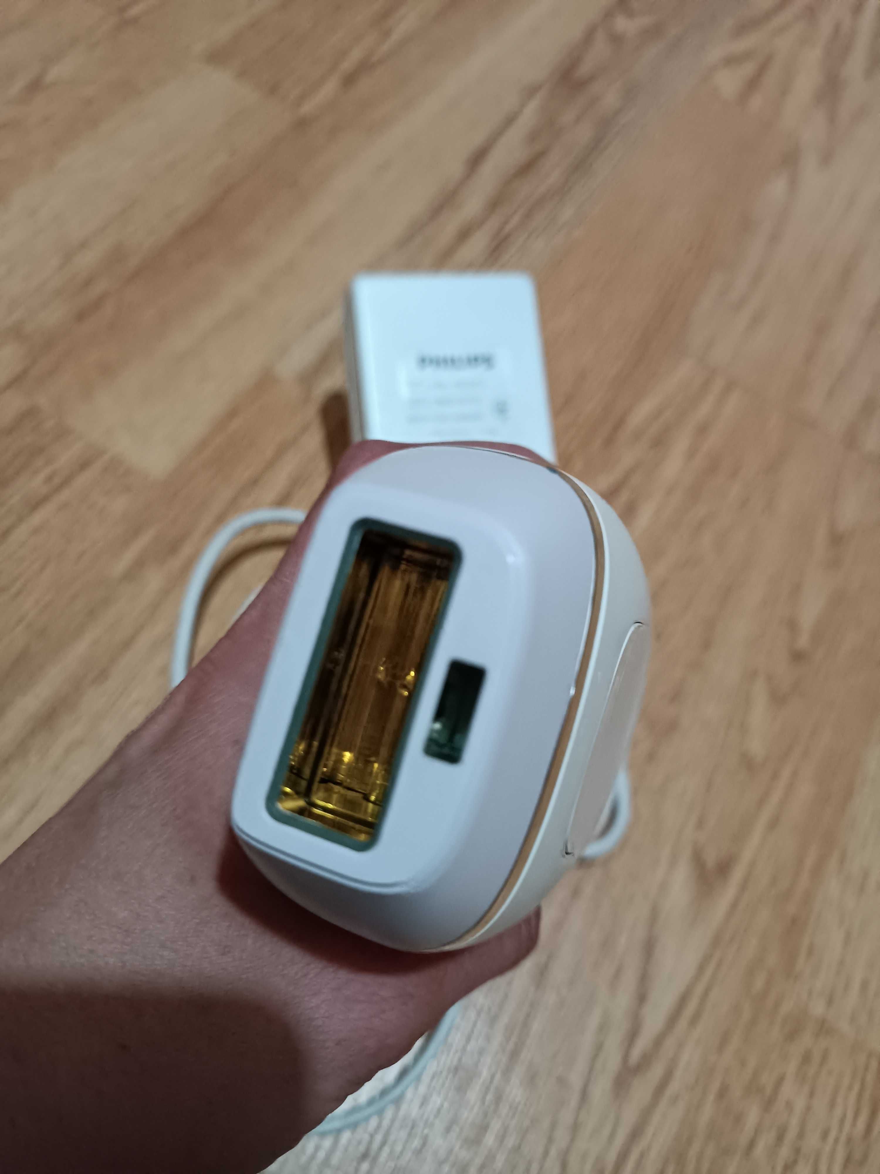 Фотоэпилятор Philips Lumea