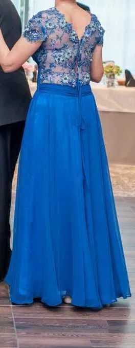 Vand rochie eleganta marimea M