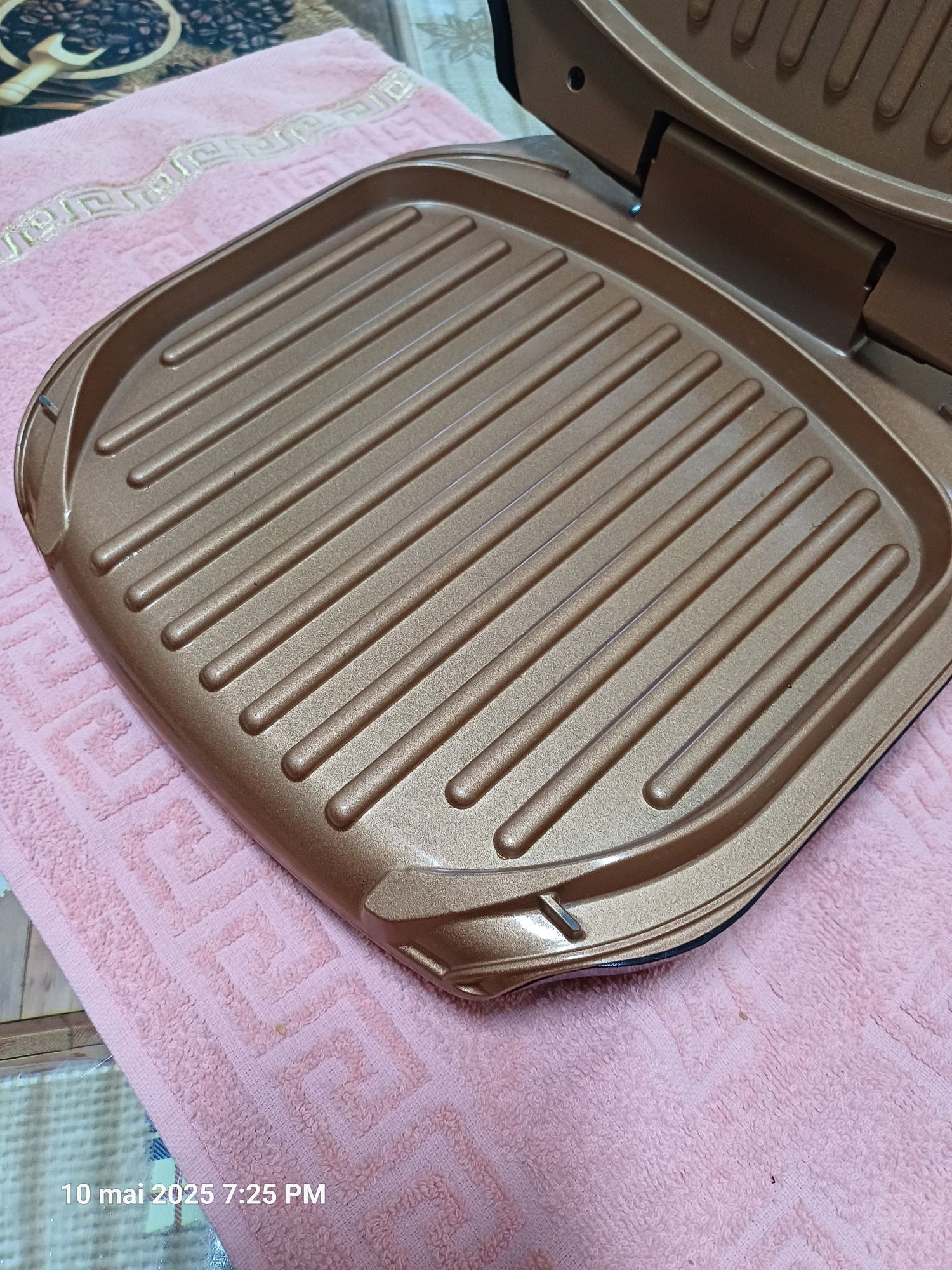 Grătar electric Livington Law Fat Grill