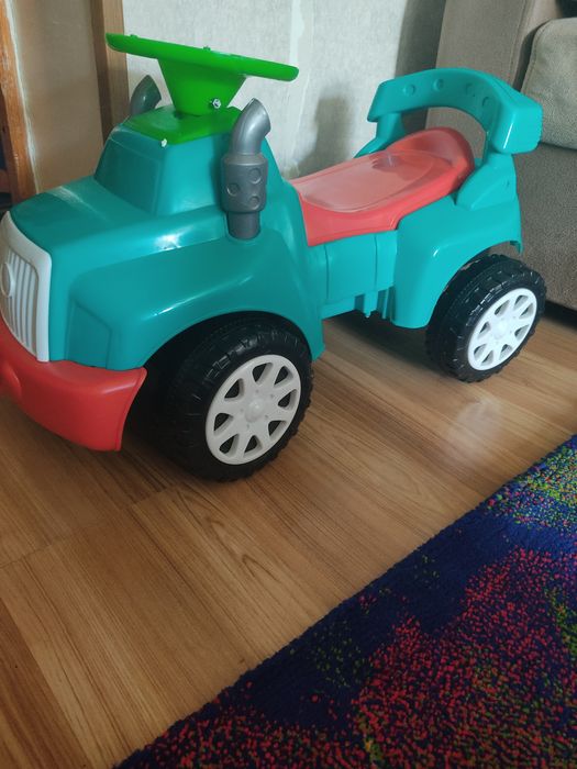 Машинки б/у в хорошем состоянии