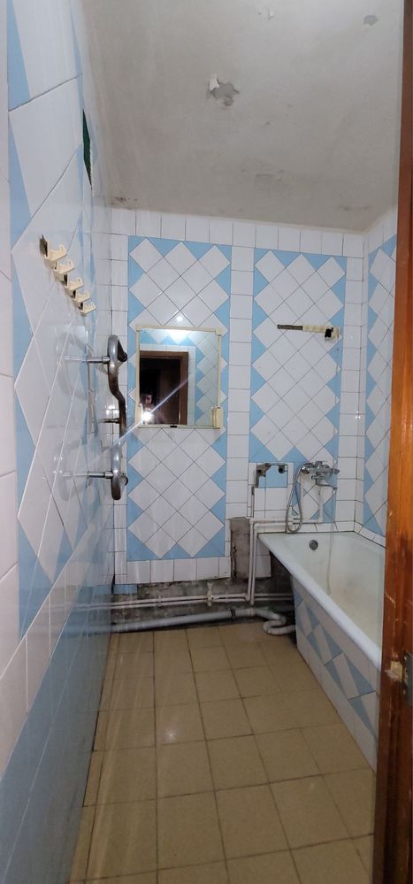 Продается 2/5/5 юнусабад Лулу , болшая прихожа