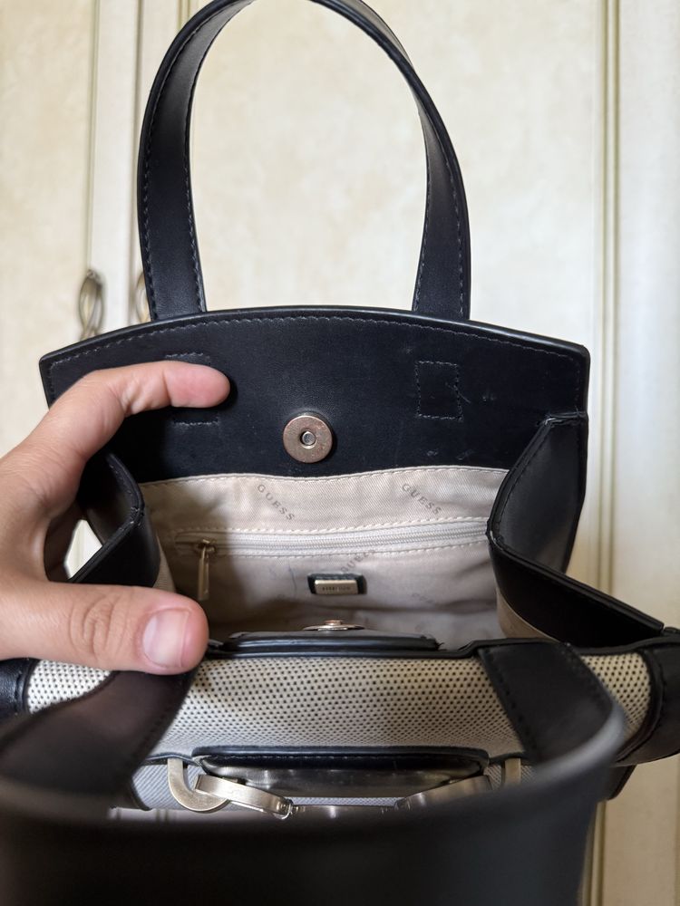 Сумка Guess оригинал