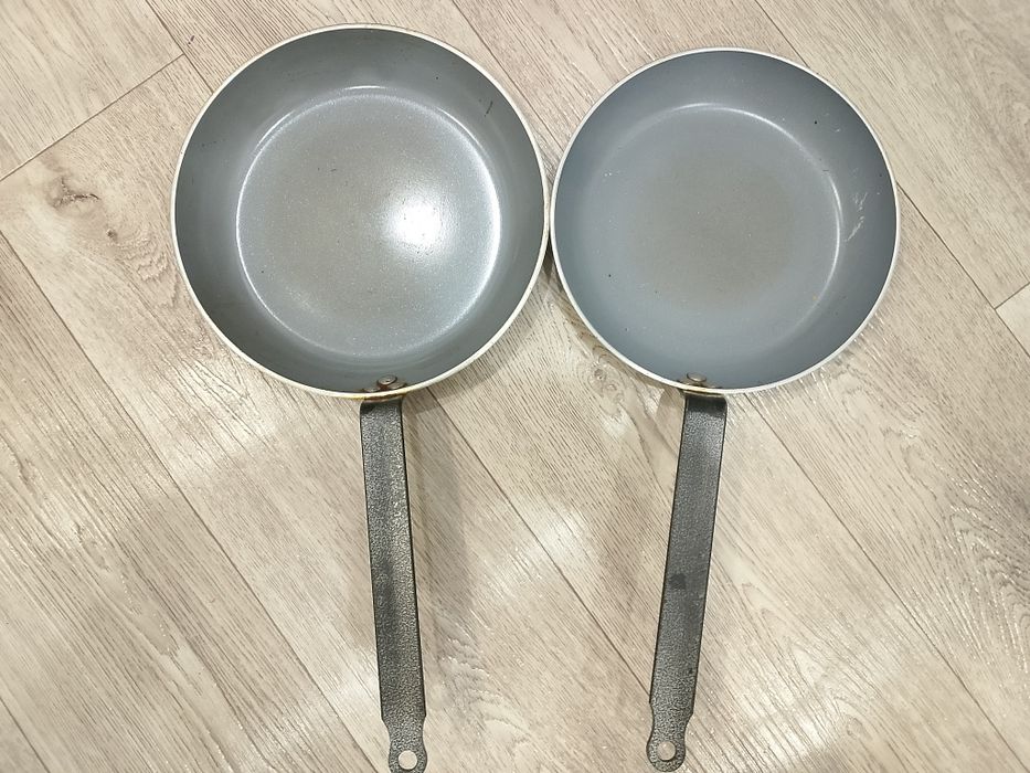 Сковородки толстые