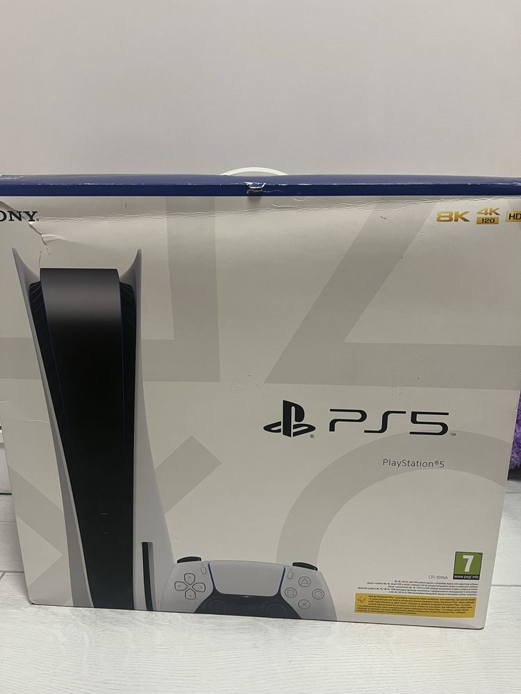 Playstation 5 PS5 CFI-1016A + два джойстика и 10 игри