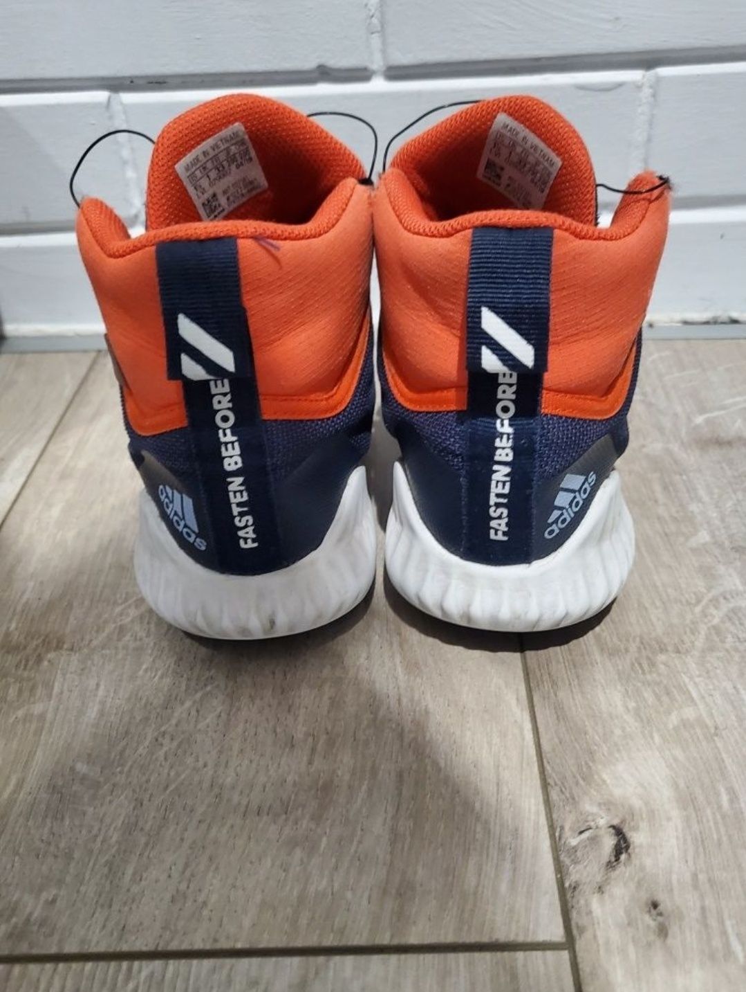 Маратонки Adidas 33 номер