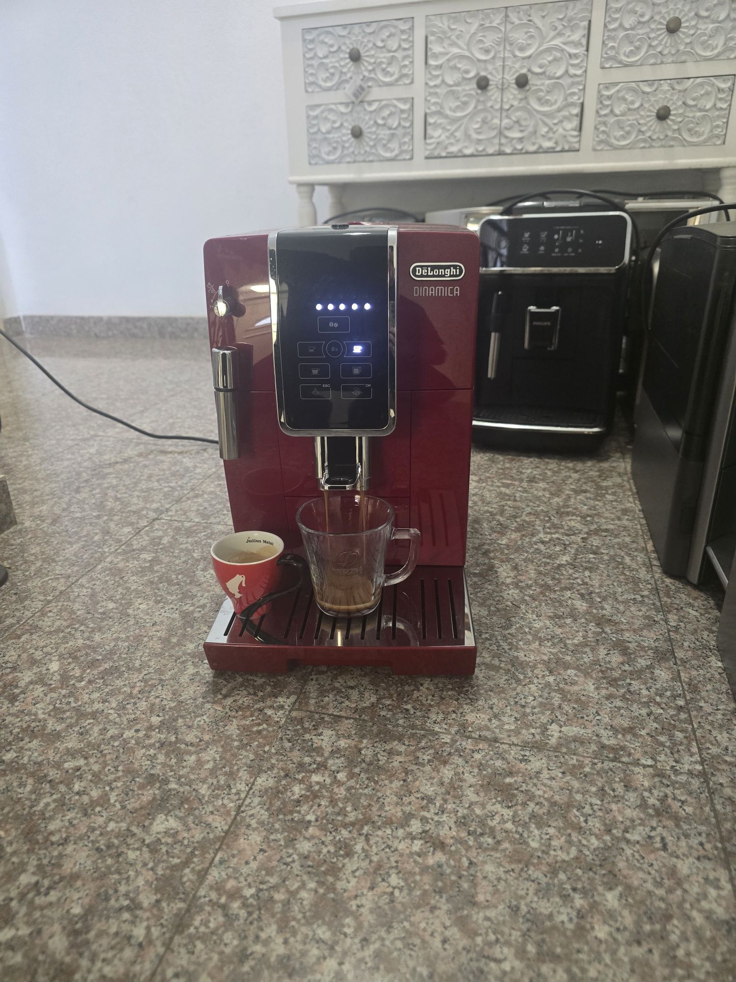 Кафемашина Delonghi Dinamica