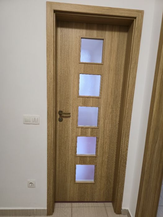 Usi de interior apartamnt URGENT SE DAU ASTAZI