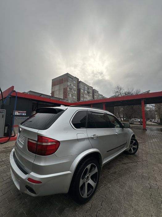 Продавам Bmw x5 e70 4.8