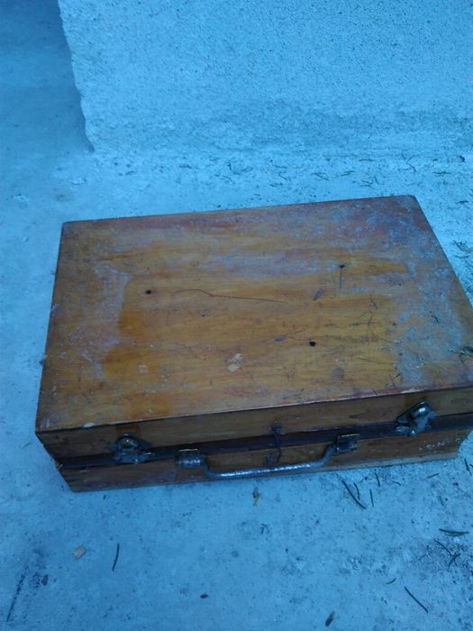 Продавам много стар антикварен лот джунджурий