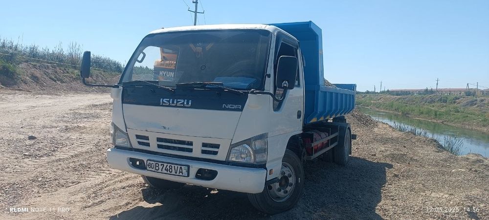 Isuzu samosval sotiladi