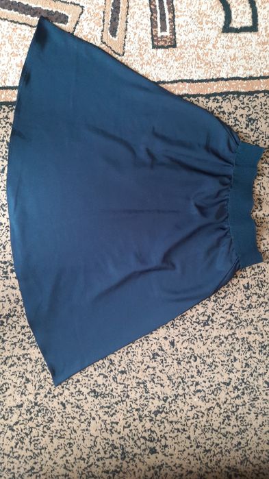 Продам школьные юбки