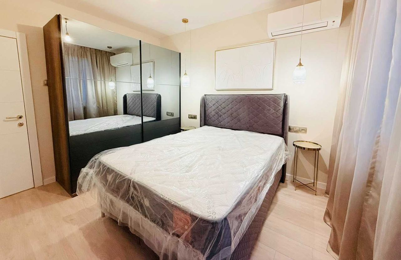 Дава се под наем Двустаен апартамент в Варна, Център - 68 кв.м за 510 € - Снимка #4