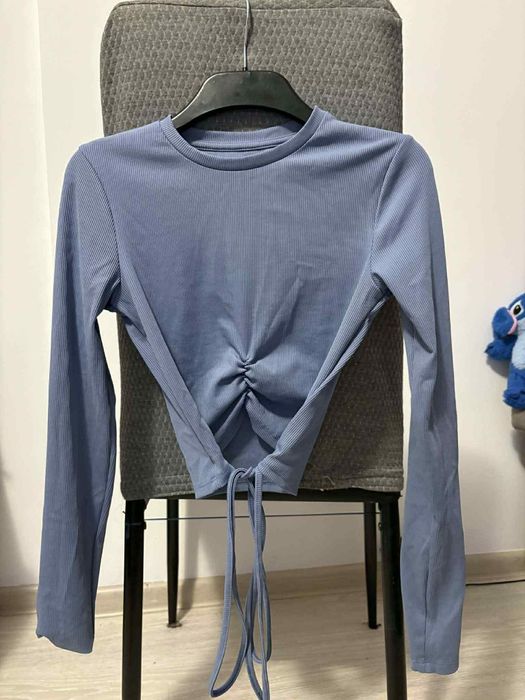 Bluza scurta bleumarin