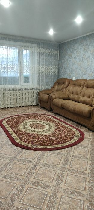 Продам стенку В подарок ДИВАН И ДВА КРЕСЛА!