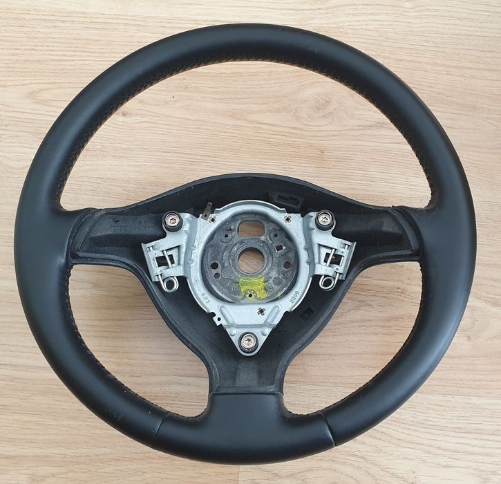 Трилъчев волан Голф 4