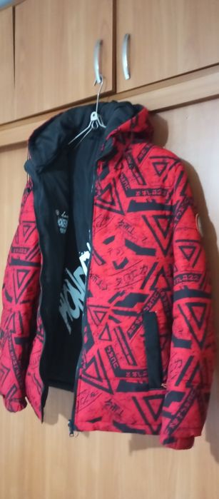 Продам куртку в хорошем состоянии