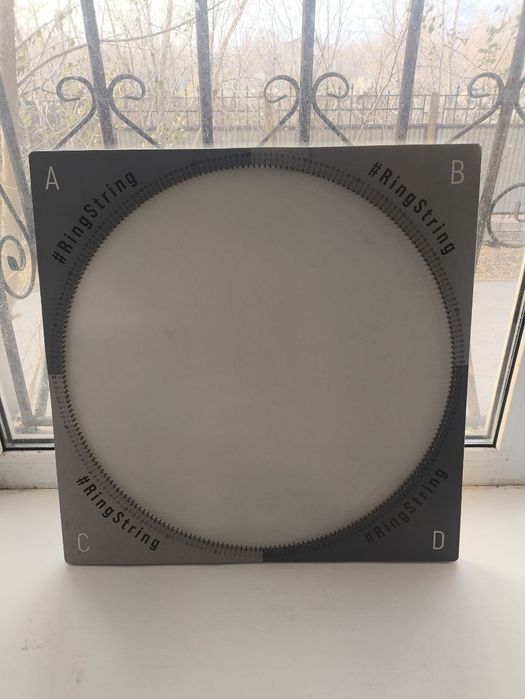 Картина нитью Ring String