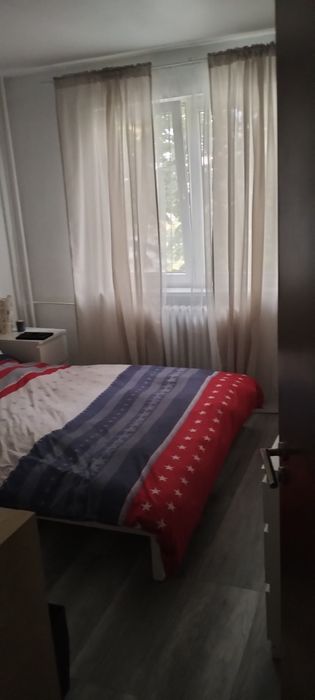 Vând Apartament 3 camere decomandat