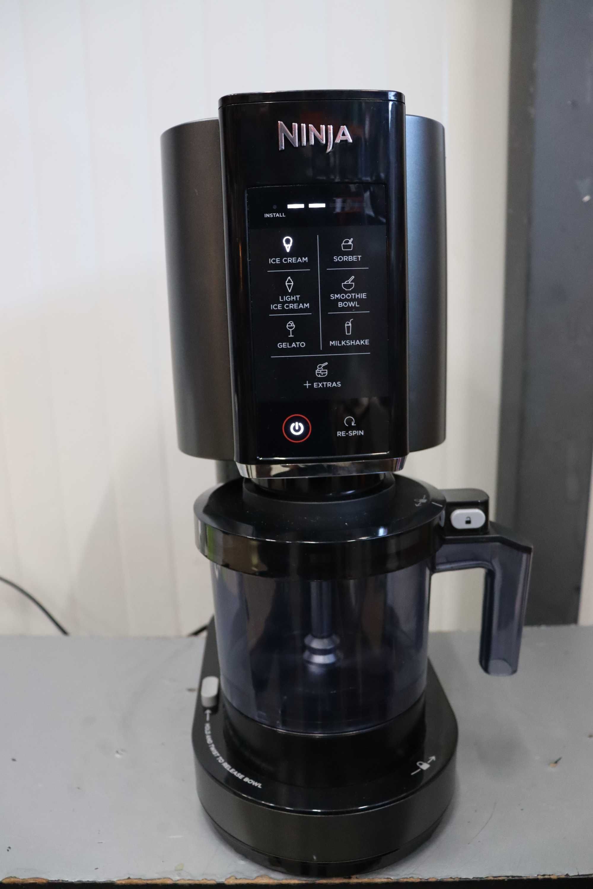 Машина за Сладолед, Сорбе и Млечни Шейкове Ninja NC301, 7 програми