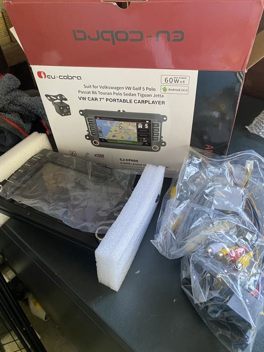 Мултимедиа Cobra Passat 7