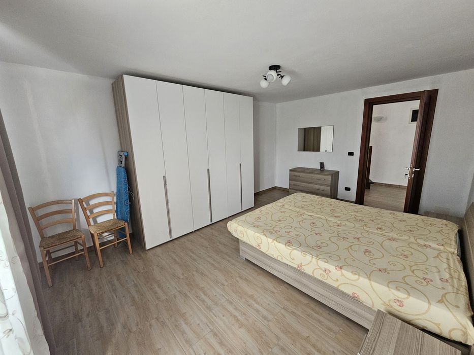 Casă modernă P+M – 228 mp utili, 6 camere, teren 1.000 mp – Poiana Sta