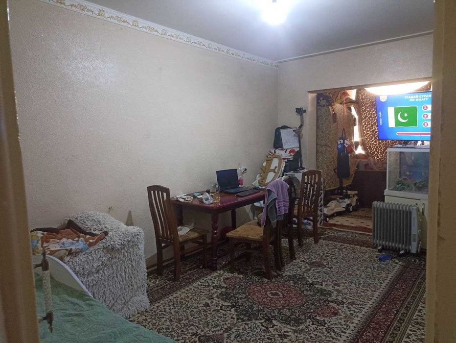 Продаётся 2х ком кв на 2 этаже Ориентир 5мик Ул А,Джомий Без посредред