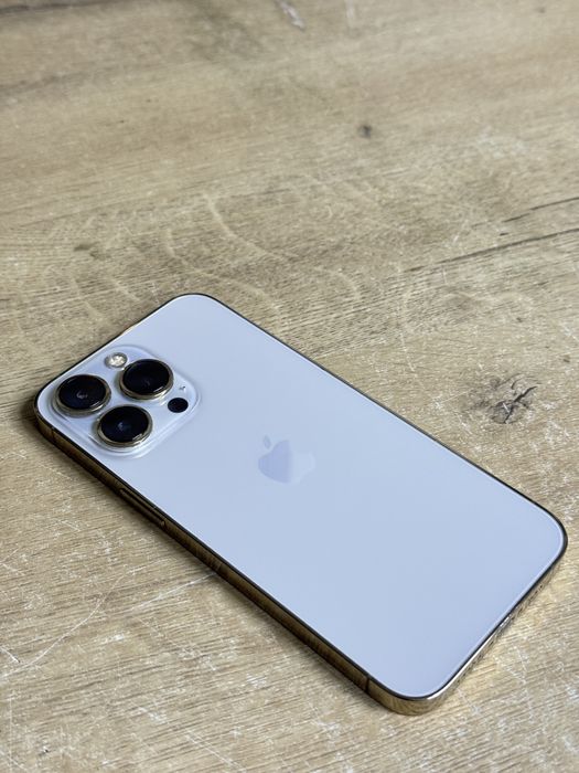 На продаже Iphone 13 pro 128gb в идеальнейшем состоянии