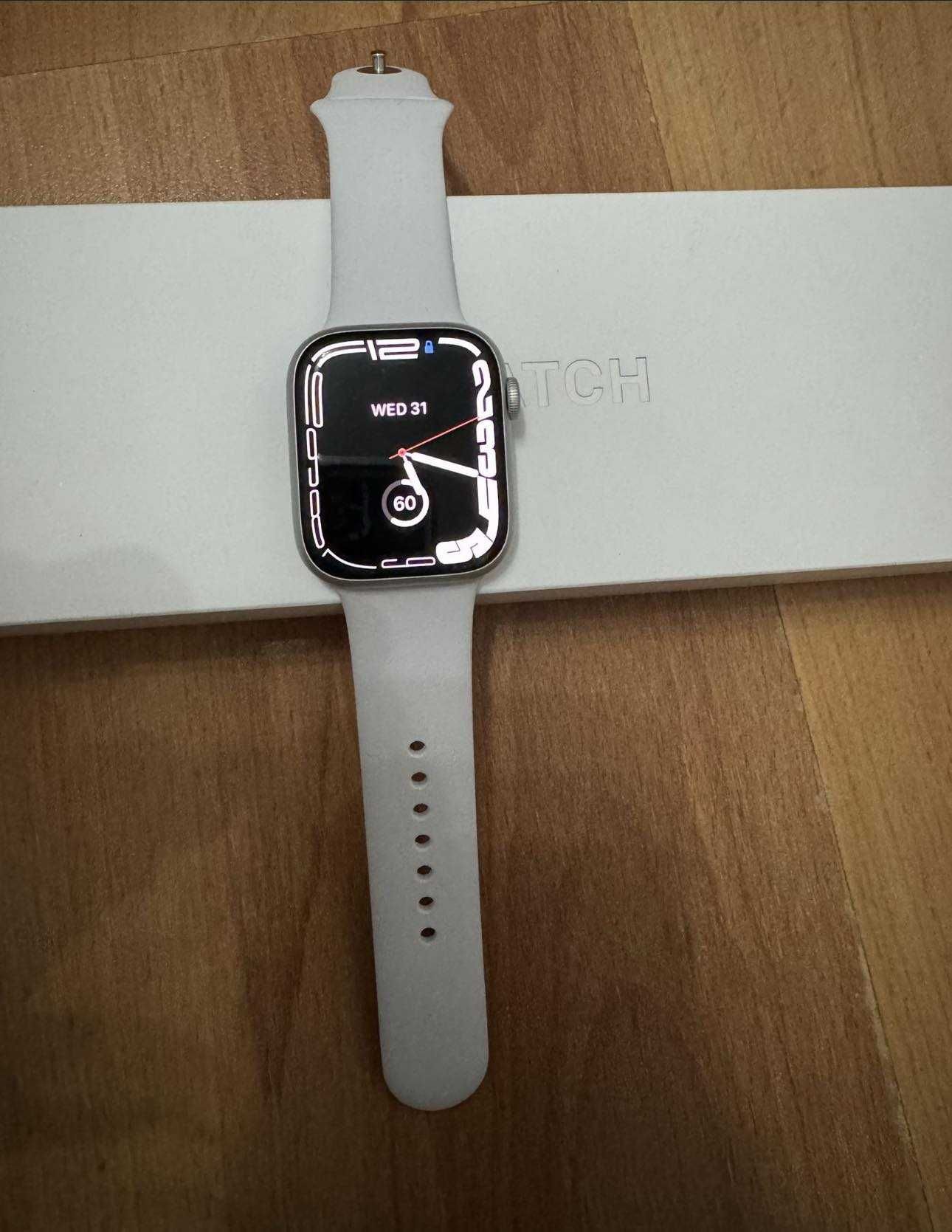 Apple Watch Series 7 45 mm + GPS + SIM