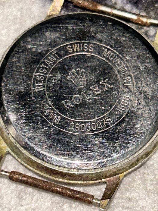 Стар златен часовник rolex