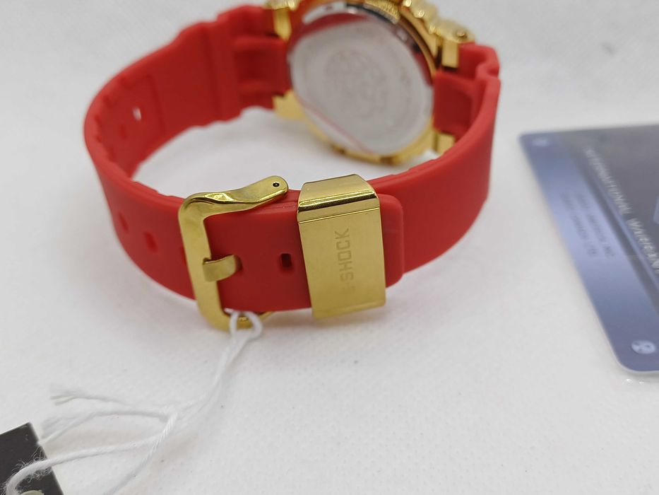 Ceas Casio g shock gm 5600cx Metal Gold-red Nou,Garantie 2 ANI
