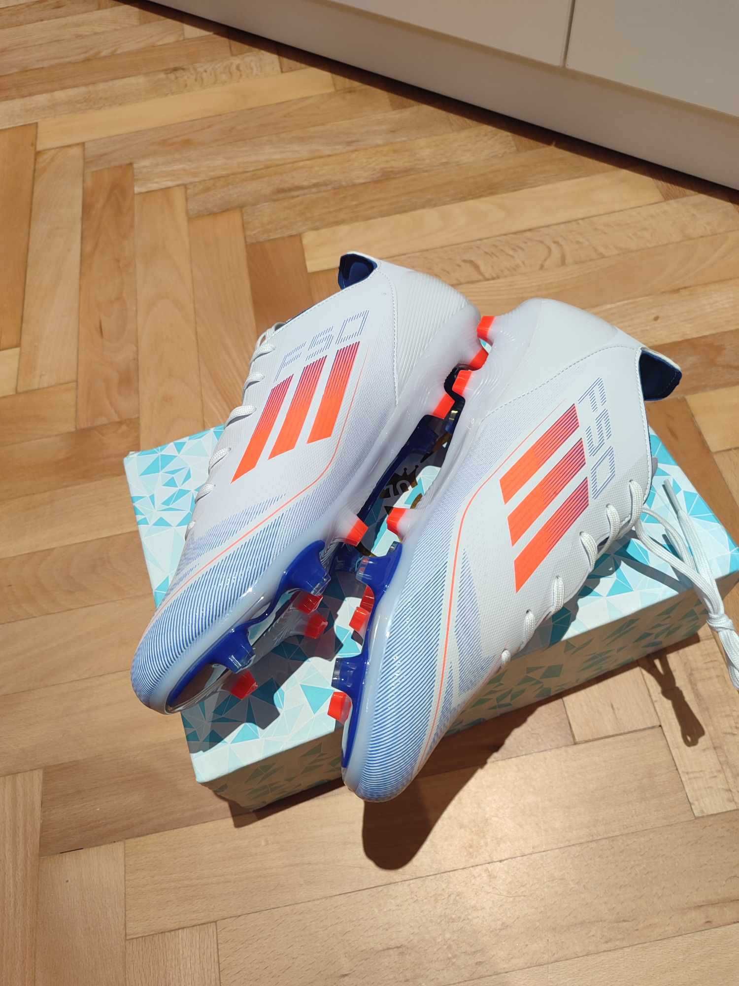 Бутонки, футболни обувки Adidas F50, Messi Лионел Меси, 44 номер НОВИ