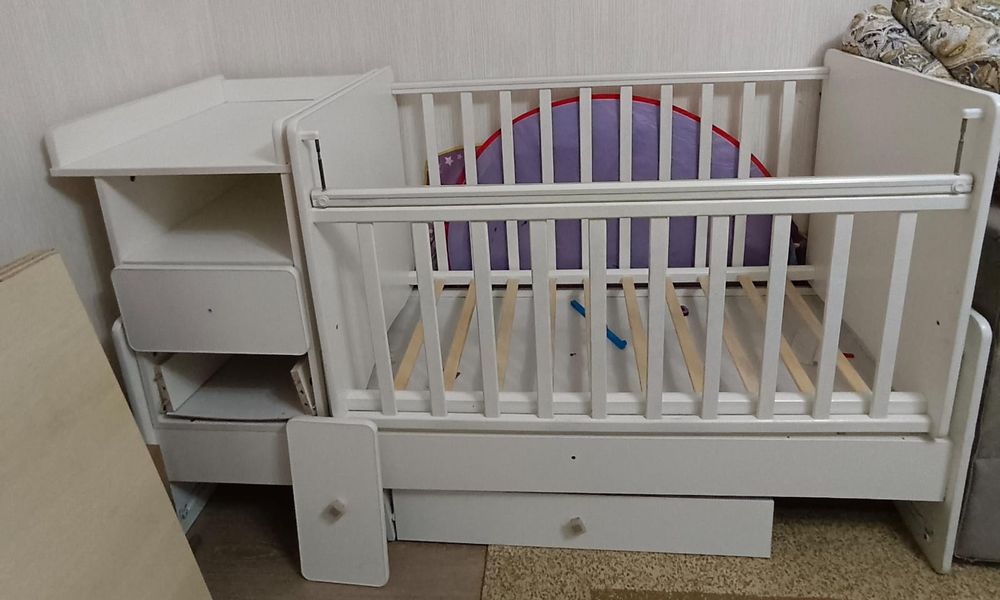 Манеж,  детская кровать