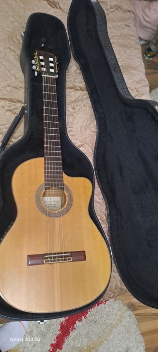 Chitara electro-clasica Ibanez