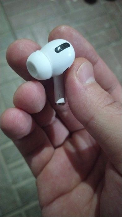 Наушник airpods, правый