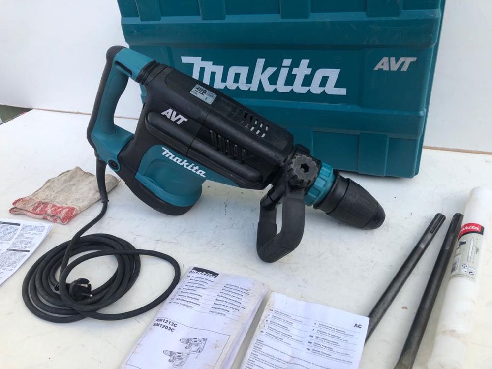 Ciocan Demolator Makita HM 1213 C Fabricatie 2021